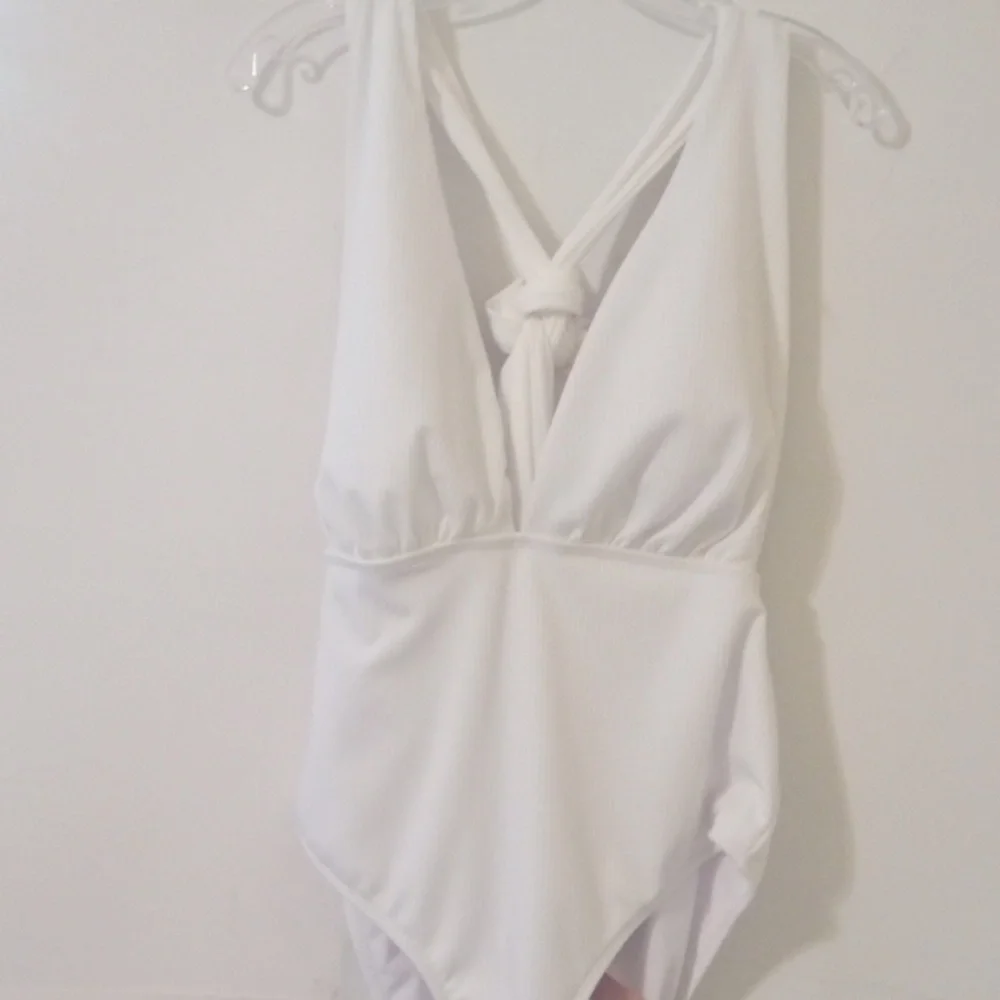 GRECIAN PLUNGE WHITE RIBBED CROSS BACK KNOT TIE ONE PIECE SWIMSUIT  SIZE XXL NWT